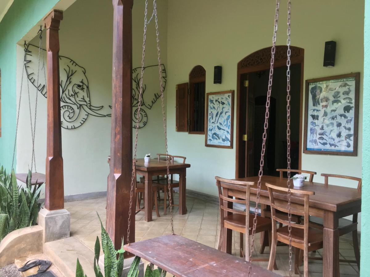 Owls Nest Hotel อุดาวาลาเว ภายนอก รูปภาพ